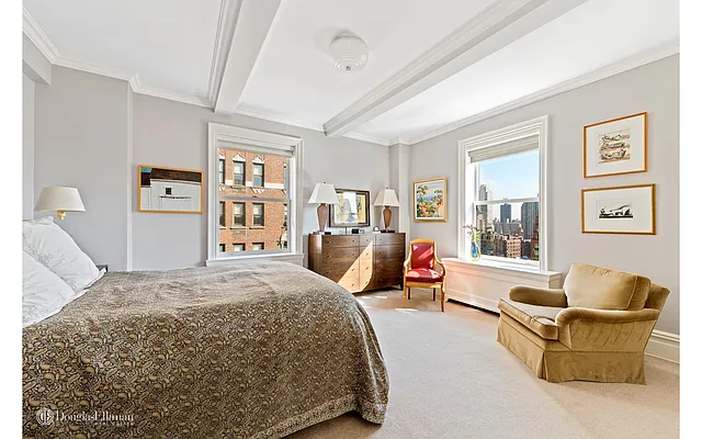 Sold by Douglas Elliman | media 19