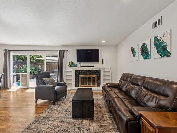 4th image of 2432 Rinconada Dr