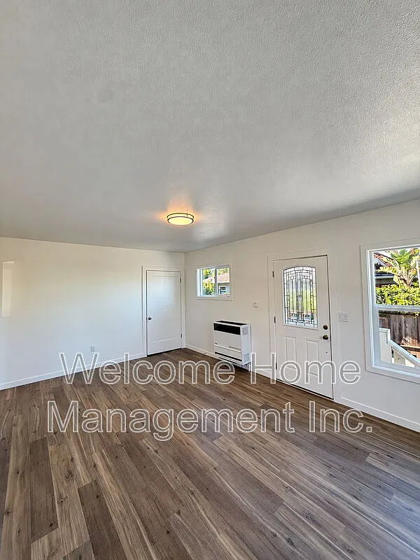 1 bed, 1.0 bath, 732 sqft, $2,600 — Photo 4