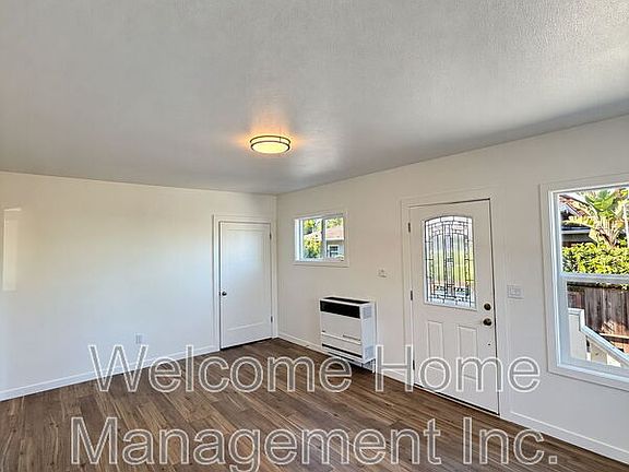 4th image of 1538 Berkeley Way