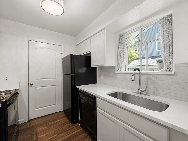 6821 Old Quarry Ln — Photo 13
