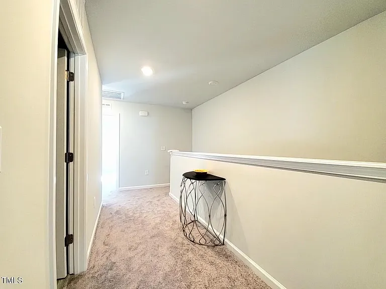 130 Millennium Dr — Photo 4