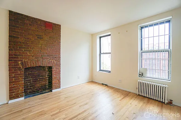 Rented by City Connections Realty | media 6