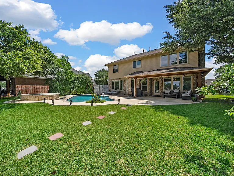 351 Cove Dr — Photo 47