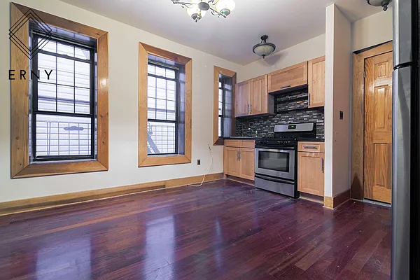 Rented by ERNY LLC | media 26