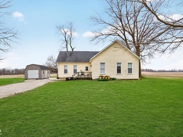 18755 E County Road 750 N, Hope, IN 47246