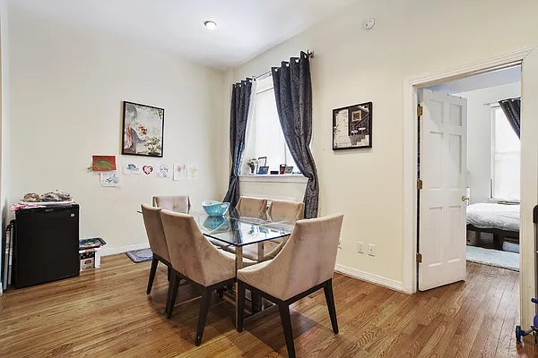 Rented by Nest Seekers International | media 11