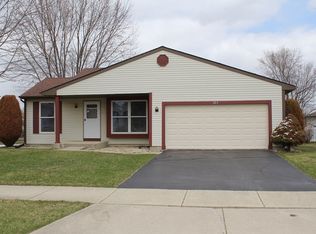 323 Westbrook Cir, Naperville, IL 60565