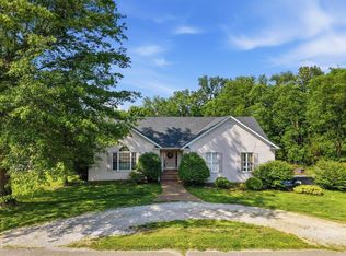 130 Hilldale Ave, Bowling Green, KY 42104
