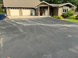 1330 E Hiawatha Dr, Wisconsin Dells, WI 53965