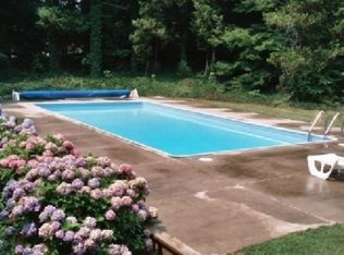 159 N Magee St, Southampton, NY 11968