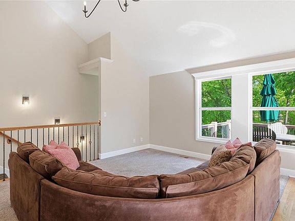 2nd image of 16727 Ruby Way