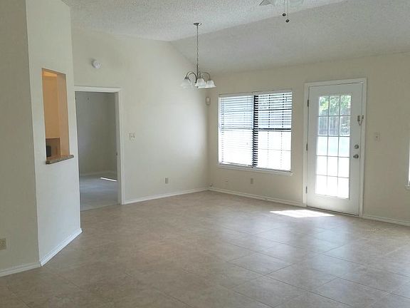 3rd image of 7508 N 22nd St