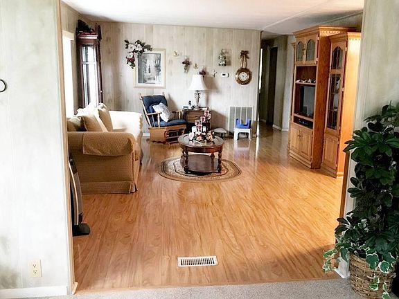 4th image of 3150 NE 36th Ave #426
