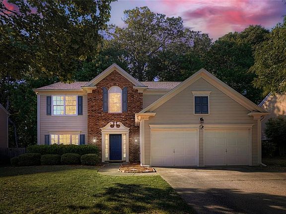4th image of 3482 Chastain Glen Ln NE