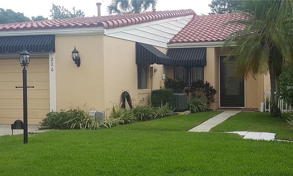 1st image of 226 Mariposa St
