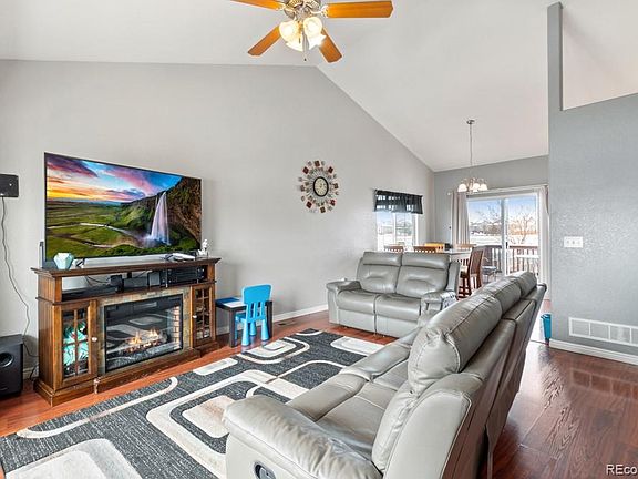 5th image of 251 Firestone Cir