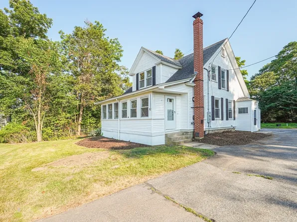 84 E Main St, Hopkinton, MA 01748