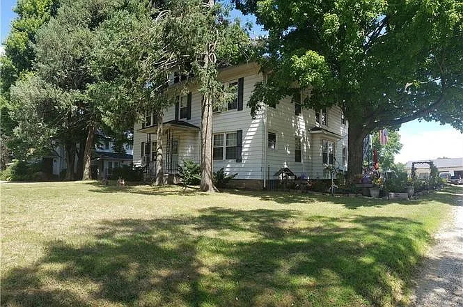 1569 S Cleveland Massillon Rd photo 1
