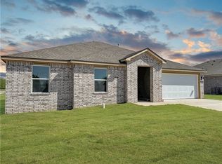 982 Pebble Dr, Prairie Grove, AR 72753