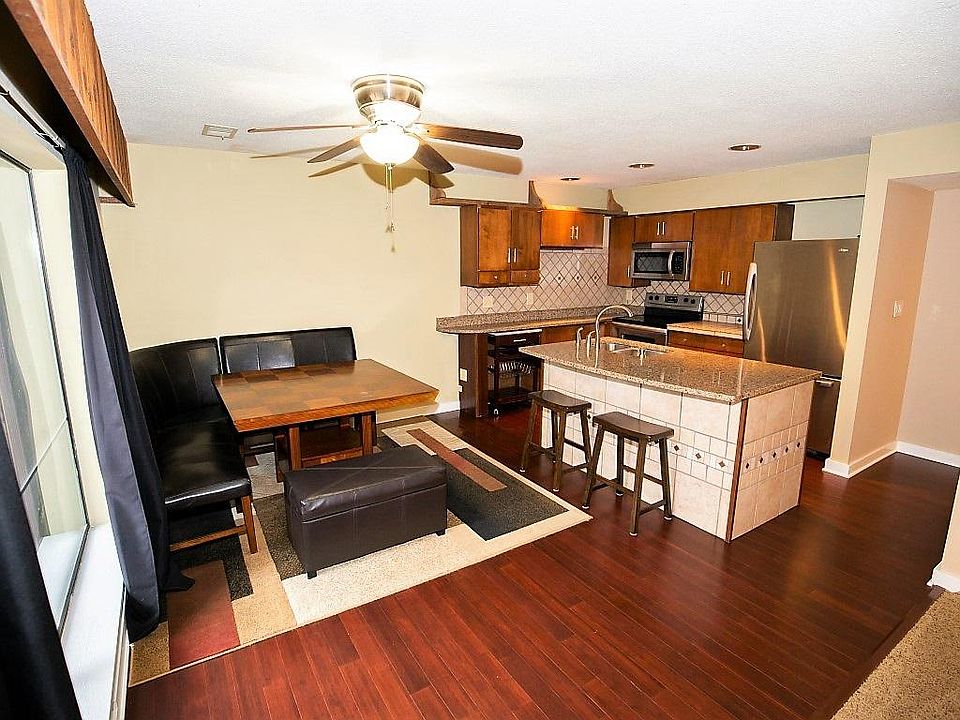 1st image of 9451 S Pointe Lasalles Dr