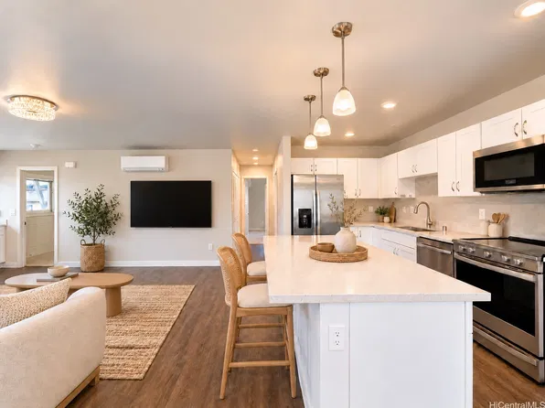 91-3475 Nana Hope St #301, Ewa Beach, HI 96706