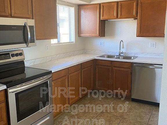 3rd image of 1625 N Date APT 15