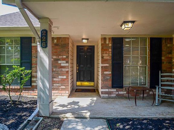 2nd image of 226 W New Meadows Dr