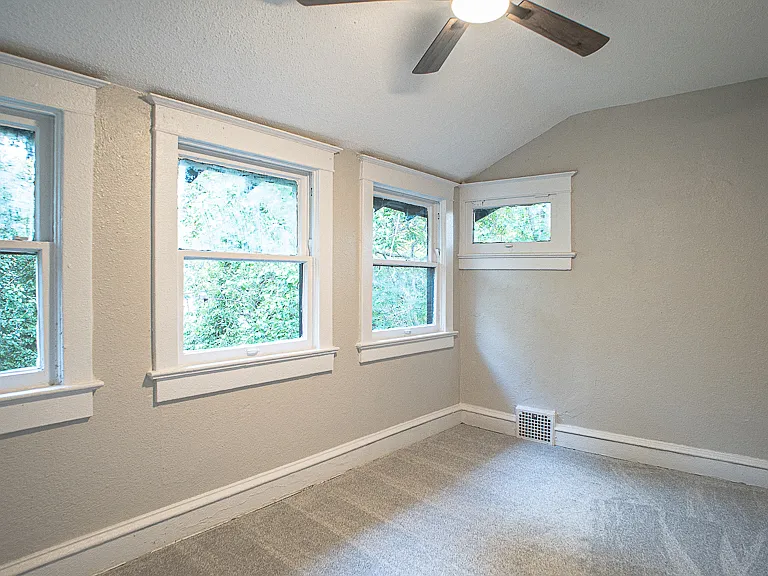 3417 Bellefontaine Ave — Photo 25
