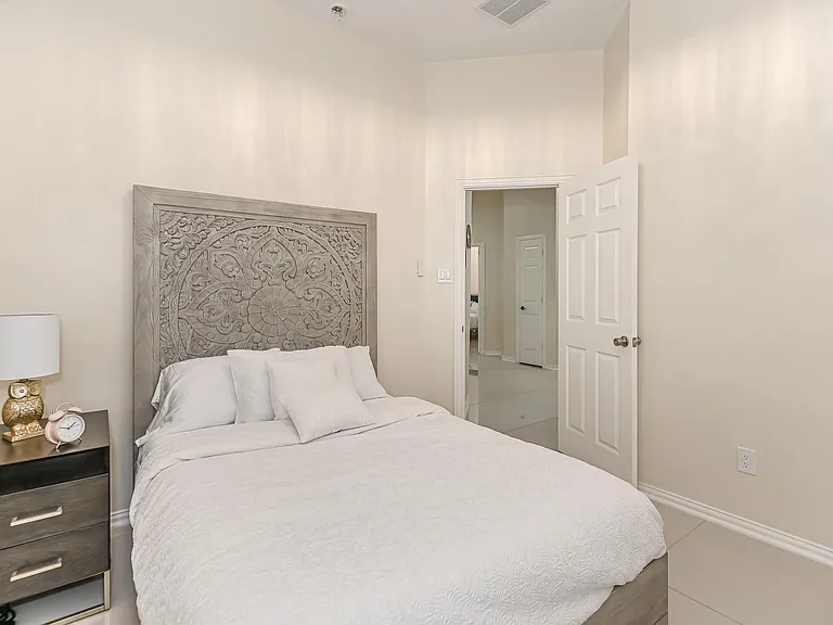 18022 Dunoon Bay Point Ct — Photo 29