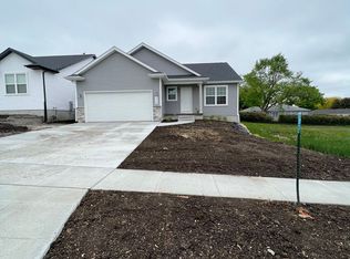 3330 Lincolnshire Rd, Waterloo, IA 50701