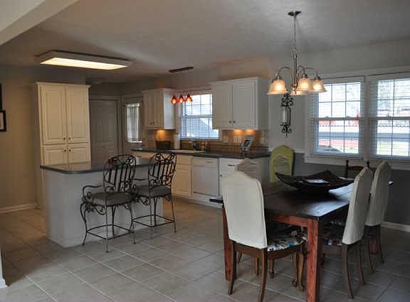 5th image of 803 Woodland Dr