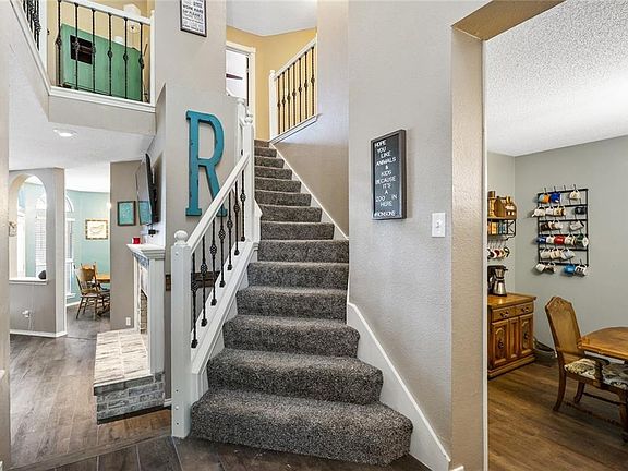 3rd image of 100 S Carriage House Way