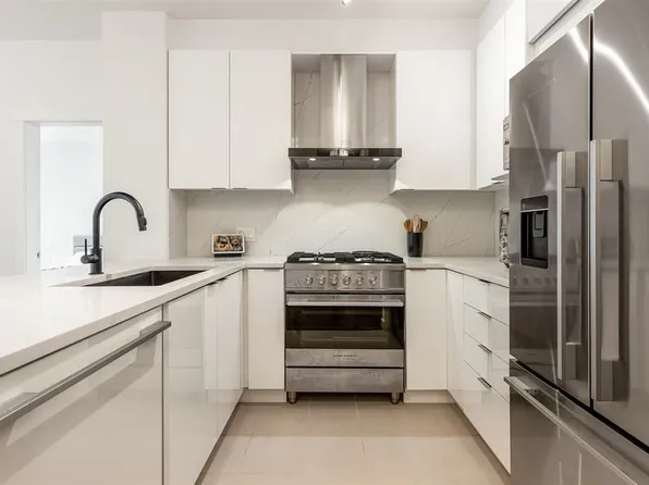 9399 Odlin Rd #123, Richmond, BC V6X 0J6