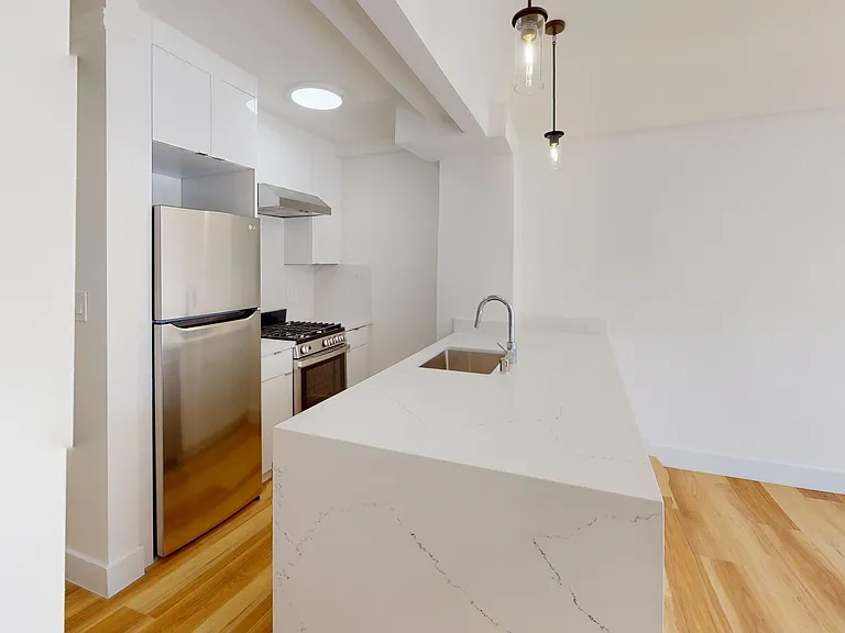 1472 Filbert Street — Photo 2
