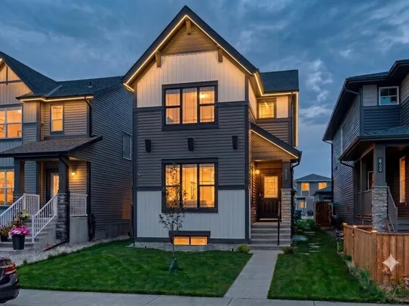 856 S Midtown Dr SW, Airdrie, AB T4B 5K9