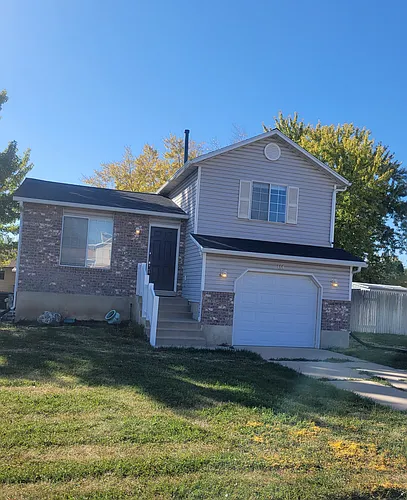 114 N 360 W Photo 1
