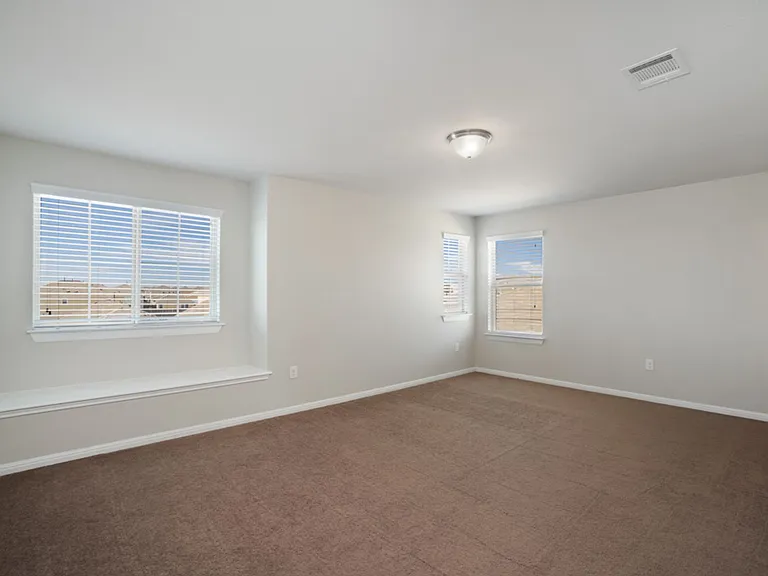 156 Triumph Rd — Photo 20