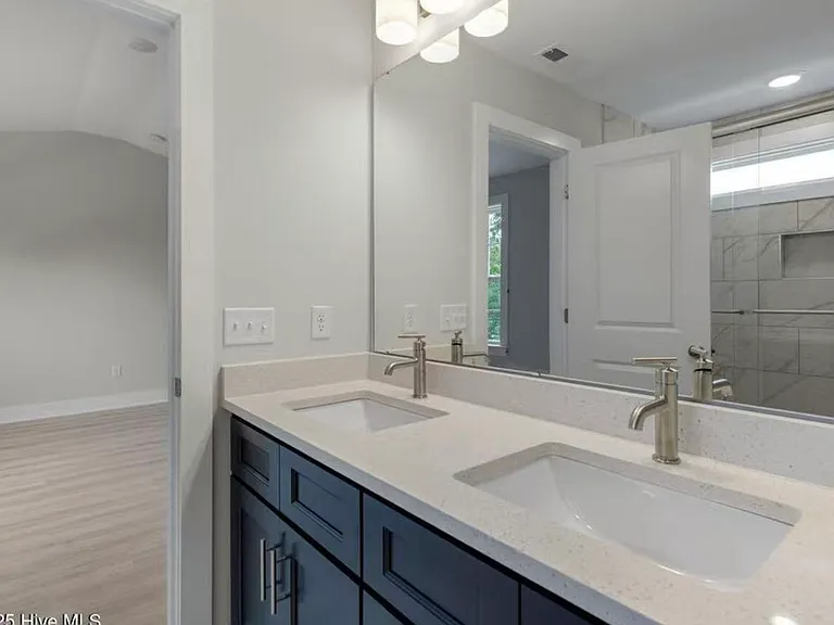 210 Triton Ln — Photo 12