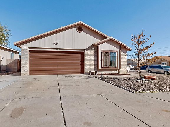 4th image of 7701 Santa Maria Ct NW