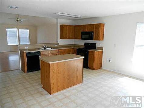 4th image of 2812 Arbury Dr