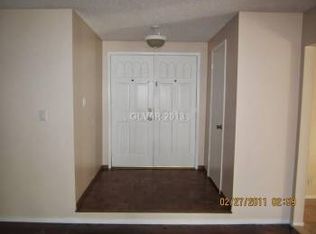 2708 Osborne Ln, Henderson, NV 89014
