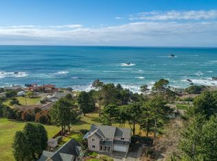 17336 W Blueberry Dr, Brookings, OR 97415