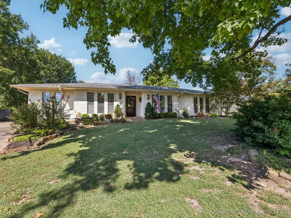 1410 Sherwood Ln, Broken Arrow, OK 74011