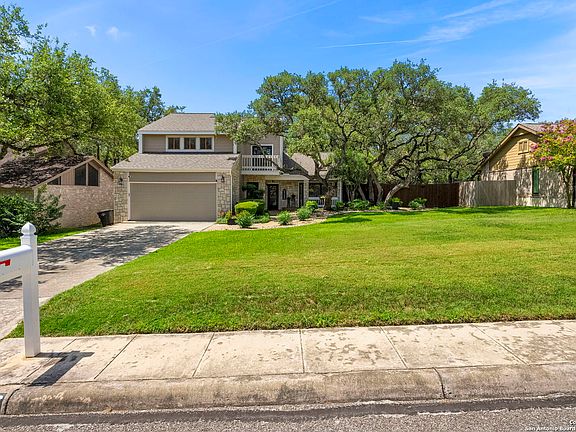 4th image of 2026 Encino Vista St.