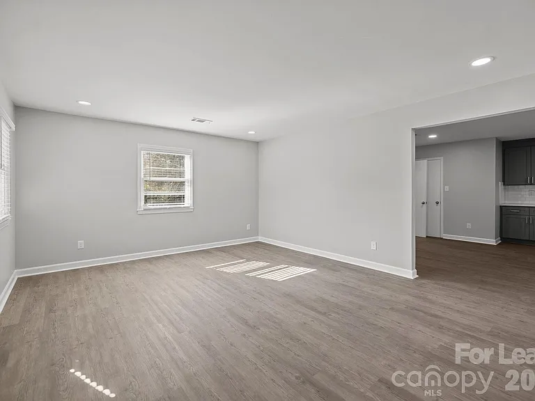 1853 Lakedell Dr — Photo 3