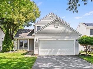 1870 Wildwood Ln, Hanover Park, IL 60133