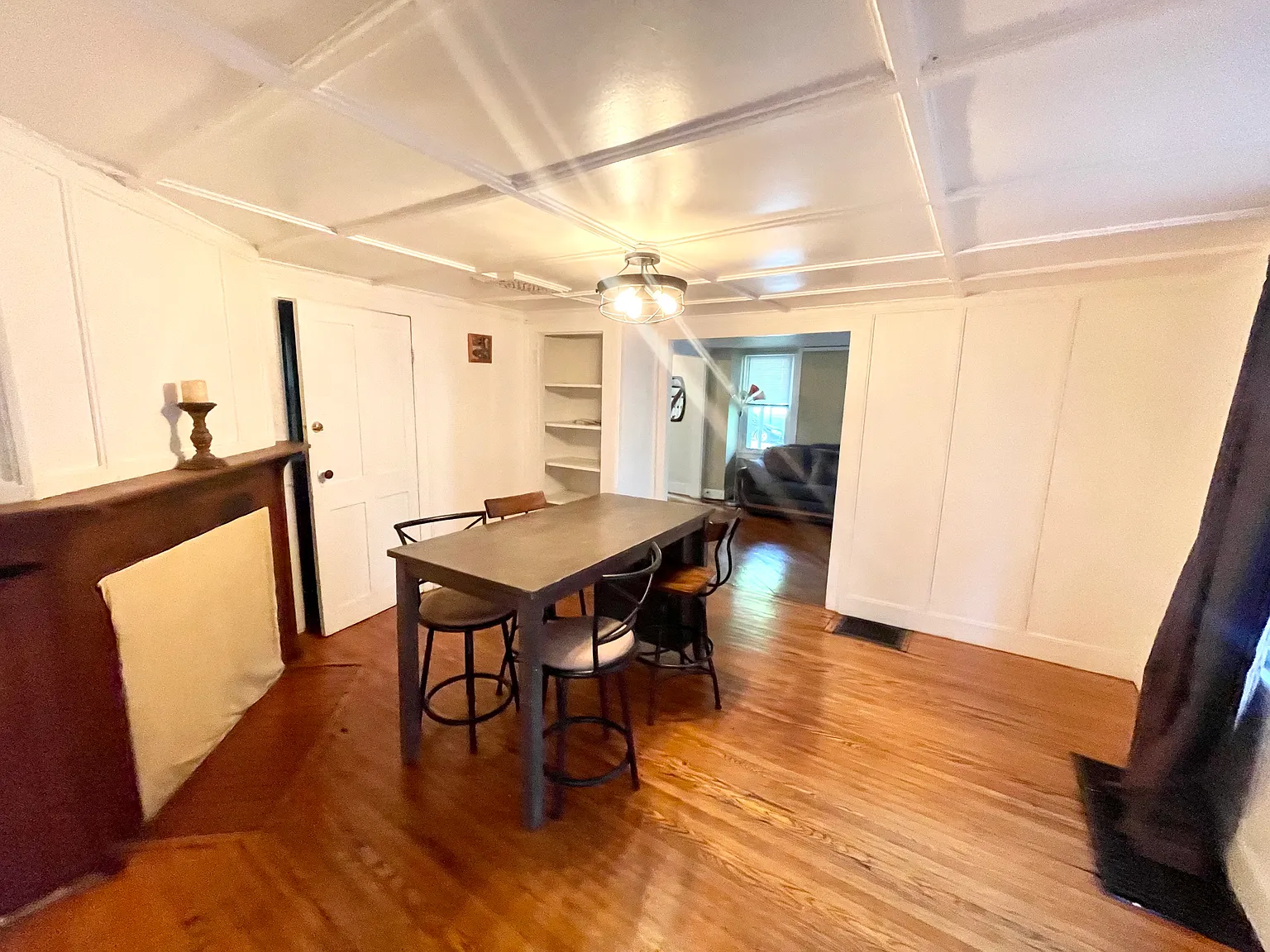 4 bed, 1.5 bath, 1603 sqft, $950 — Photo 3