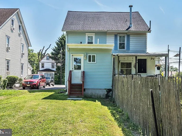 487 N Church St — Photo 26