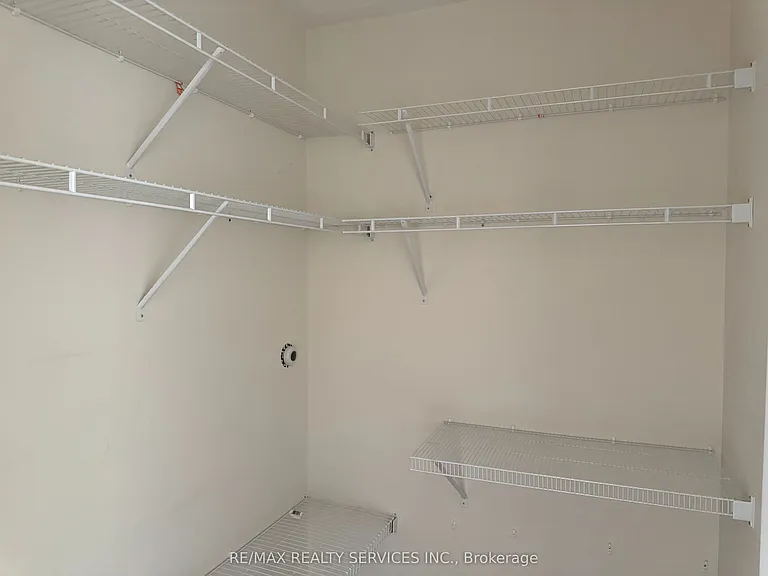 30 Arkwright Dr — Photo 9